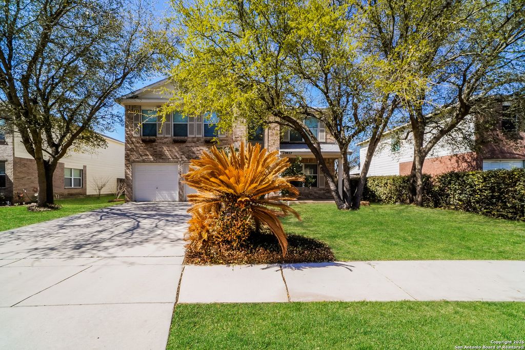 15827 Brisbane Drive, Selma, TX 78154