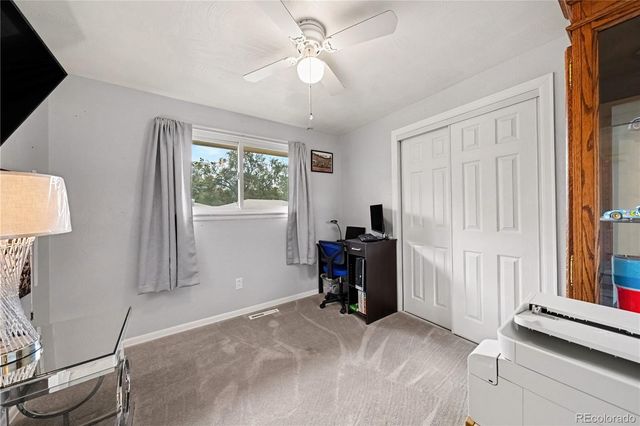 8 Elizabeth Court, Longmont, CO 80501