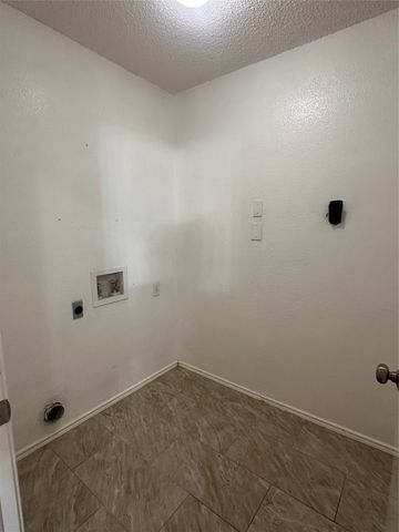 10265 Maria Drive, Fort Worth, TX 76108