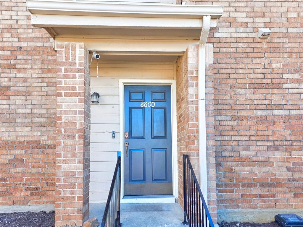 3635 Garden Brook Drive 8600, Farmers Branch, TX 75234