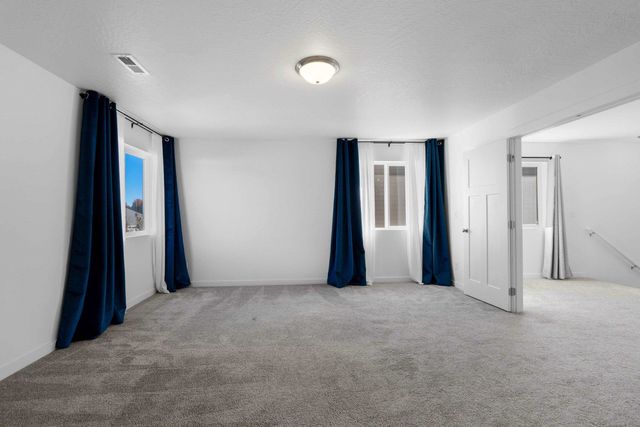18319 E 2nd Ave, Spokane Valley, WA 99016