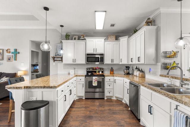 1705 Gardenia, Conway, AR 72034