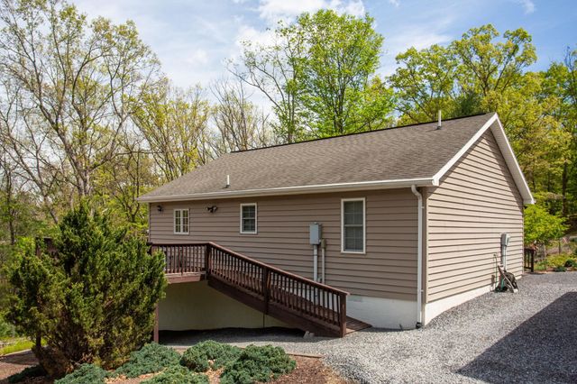 324 MOUNTAINTOP DR, Mathias, WV 26812
