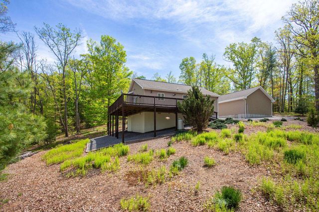 324 MOUNTAINTOP DR, Mathias, WV 26812