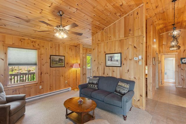 324 MOUNTAINTOP DR, Mathias, WV 26812