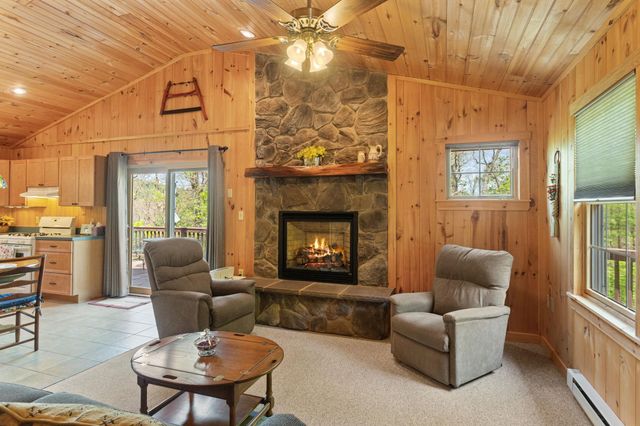 324 MOUNTAINTOP DR, Mathias, WV 26812