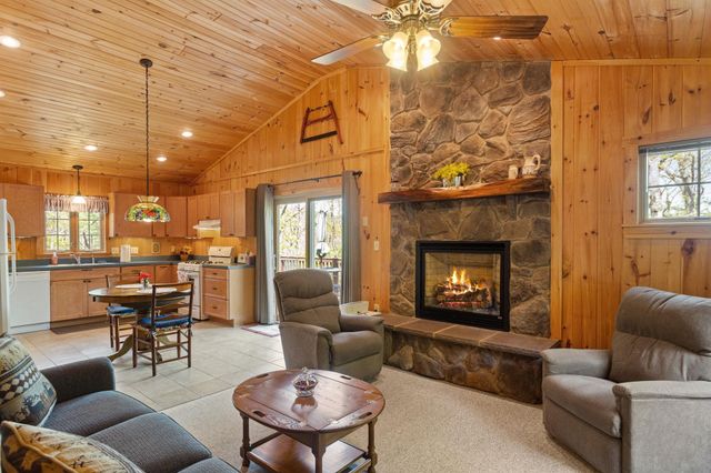 324 MOUNTAINTOP DR, Mathias, WV 26812