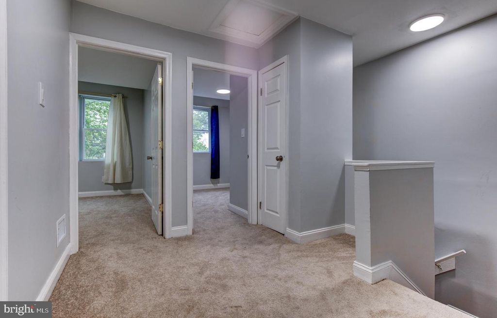 Image 13 of property listing at 3537 REISTERSTOWN RD, Baltimore, MD 21215