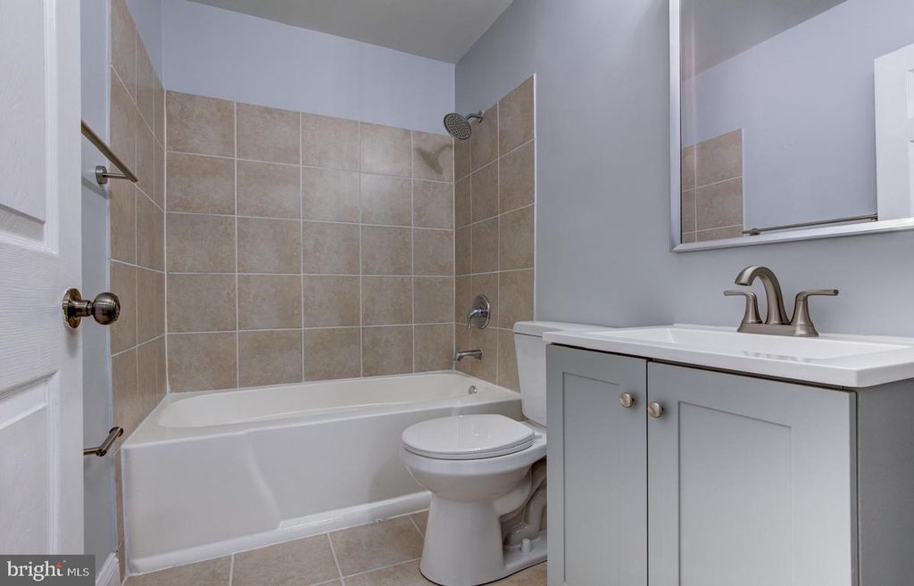 Image 14 of property listing at 3537 REISTERSTOWN RD, Baltimore, MD 21215