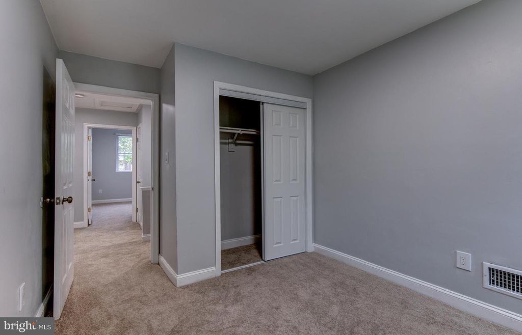 Image 16 of property listing at 3537 REISTERSTOWN RD, Baltimore, MD 21215