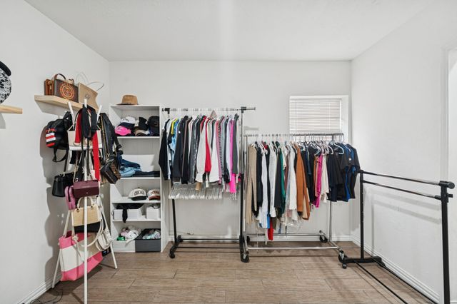 614 Eagle Trace Drive, Arlington, TX 76018