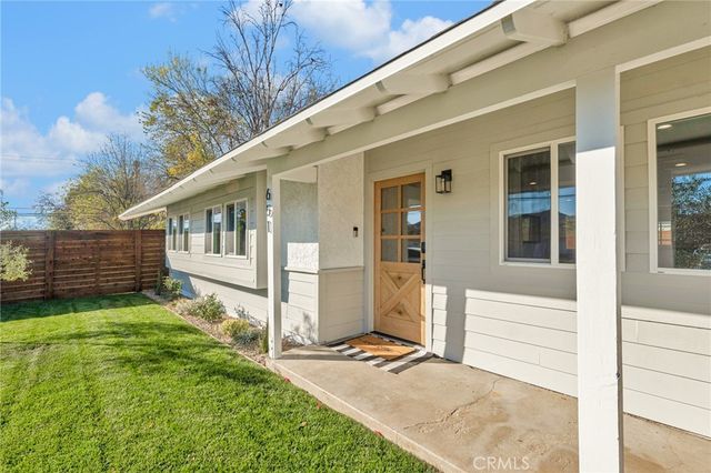 651 E Hillcrest Drive, Thousand Oaks, CA 91360