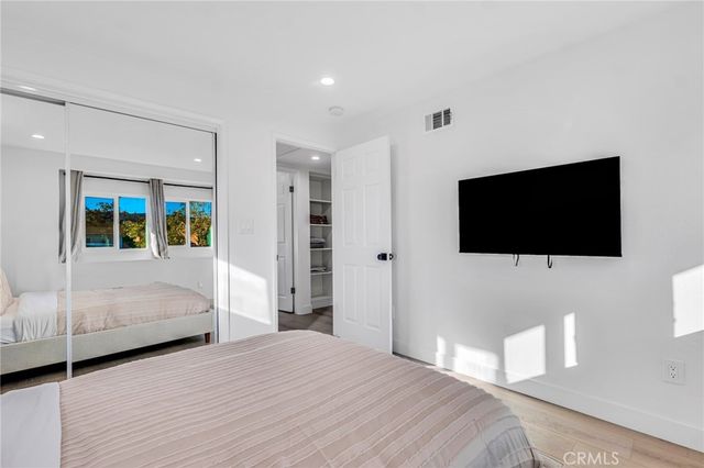 651 E Hillcrest Drive, Thousand Oaks, CA 91360