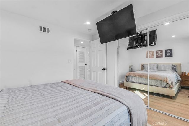 651 E Hillcrest Drive, Thousand Oaks, CA 91360