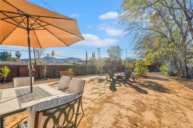 651 E Hillcrest Drive, Thousand Oaks, CA 91360