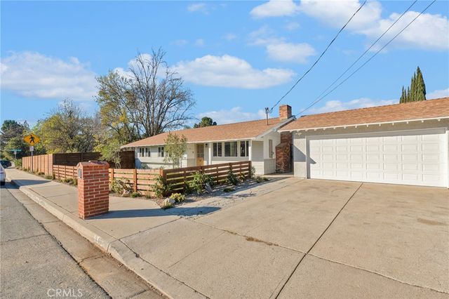 651 E Hillcrest Drive, Thousand Oaks, CA 91360