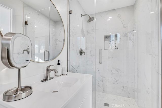 651 E Hillcrest Drive, Thousand Oaks, CA 91360