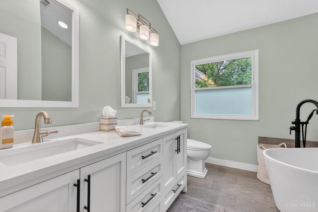 1148 Bear Grass, Hamilton Twp, OH 45039