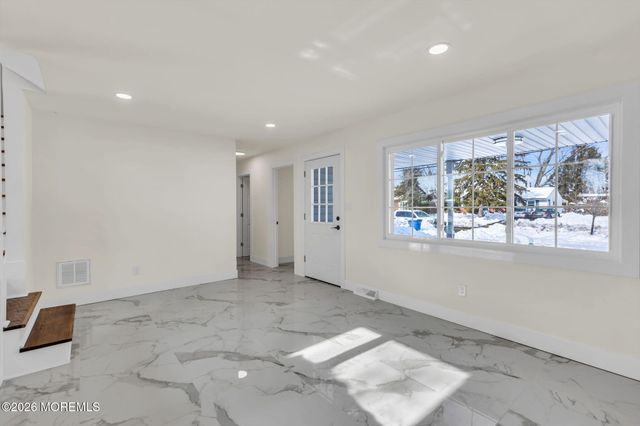 109 Throckmorton Lane, Old Bridge, NJ 08857