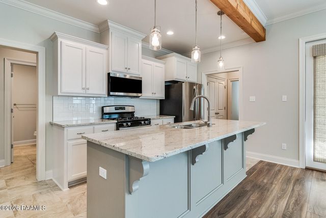 318 Benedict Drive, Lafayette, LA 70508