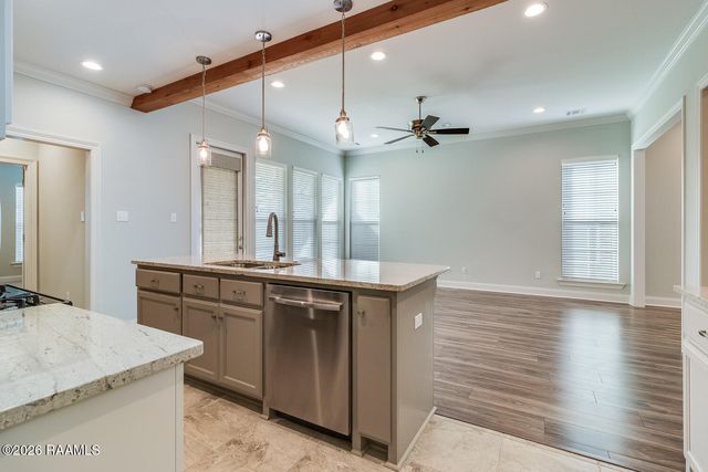 318 Benedict Drive, Lafayette, LA 70508