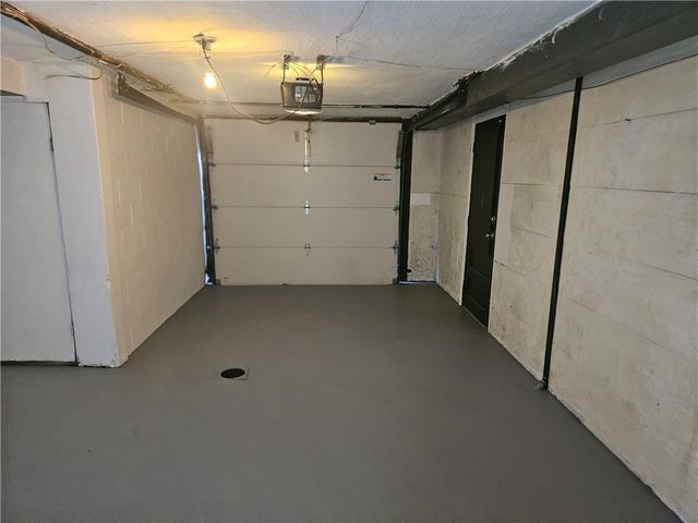 812 Westbury Rd B, N Versailles, PA 15137