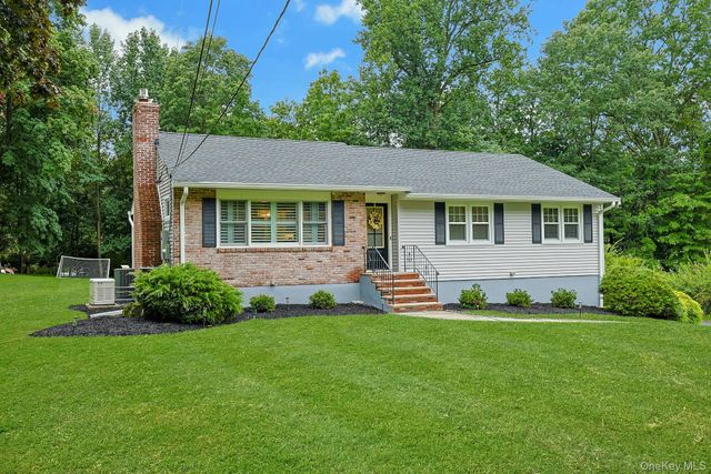 5 Prides Crossing, New City, NY 10956
