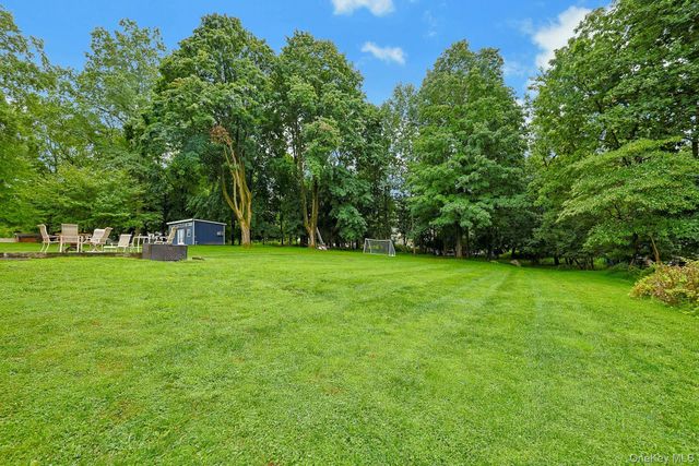 5 Prides Crossing, New City, NY 10956