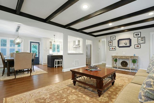 5 Prides Crossing, New City, NY 10956