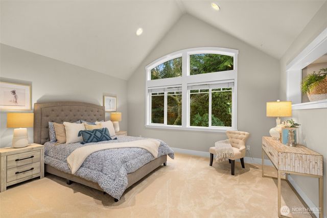 18021 SE 40th Place, Bellevue, WA 98008