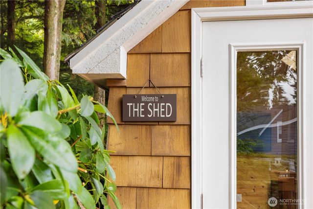 18021 SE 40th Place, Bellevue, WA 98008