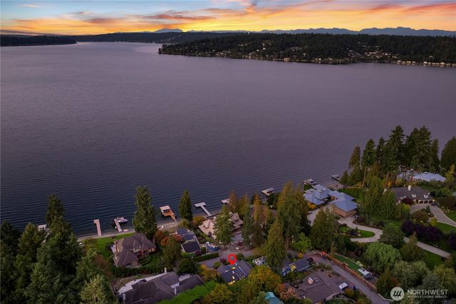 18021 SE 40th Place, Bellevue, WA 98008