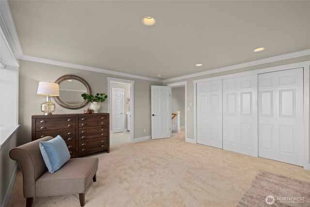 18021 SE 40th Place, Bellevue, WA 98008