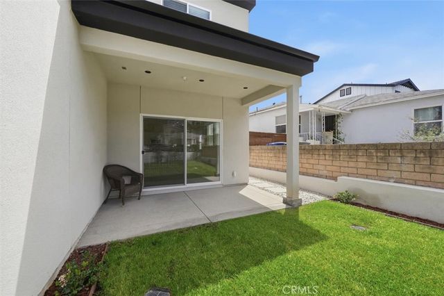 24228 Ocean Avenue, Torrance, CA 90505