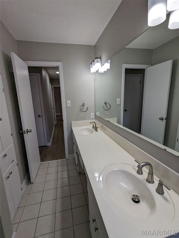 2629 OLD ORCHARD Lane, Montgomery, AL 36117