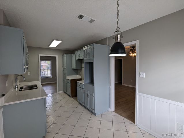 2629 OLD ORCHARD Lane, Montgomery, AL 36117