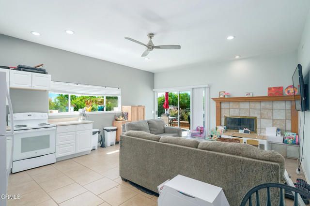 2207 Terra Bella Lane, Camarillo, CA 93012