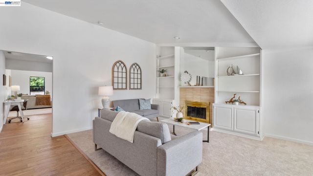 1324 Flanders Way, Livermore, CA 94550