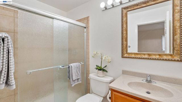 1324 Flanders Way, Livermore, CA 94550