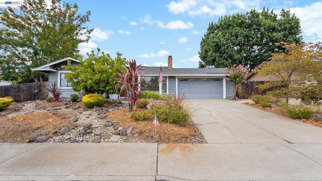 1324 Flanders Way, Livermore, CA 94550