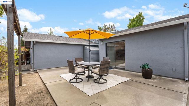 1324 Flanders Way, Livermore, CA 94550