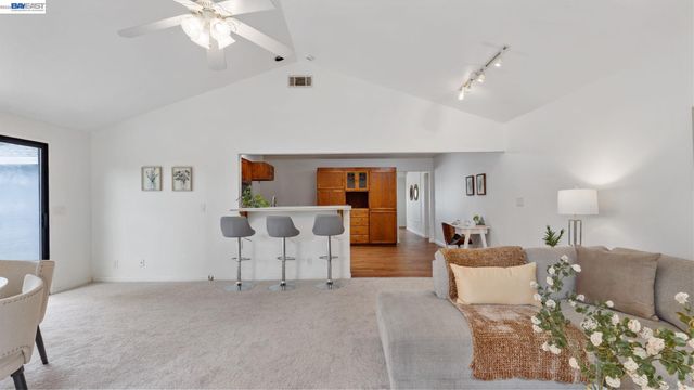 1324 Flanders Way, Livermore, CA 94550