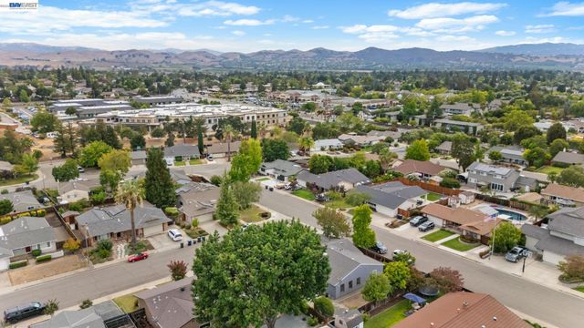 1324 Flanders Way, Livermore, CA 94550