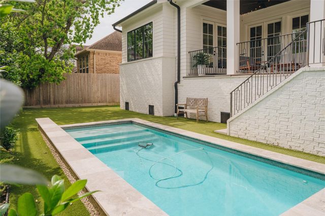 3817 Aberdeen Way, Houston, TX 77025