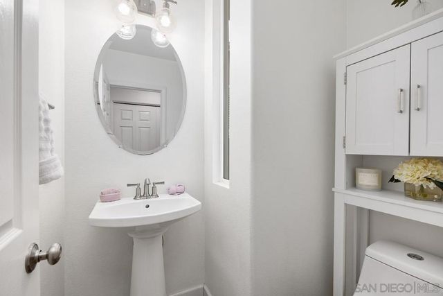 5512 Foxtail Loop, Carlsbad, CA 92010