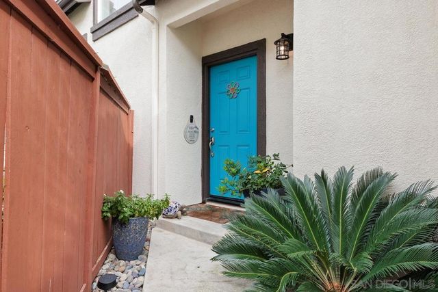 5512 Foxtail Loop, Carlsbad, CA 92010