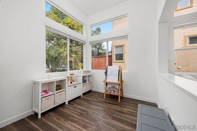 5512 Foxtail Loop, Carlsbad, CA 92010