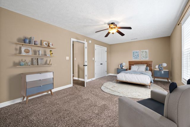 654 Fox Hound Dr, Clarksville, TN 37040