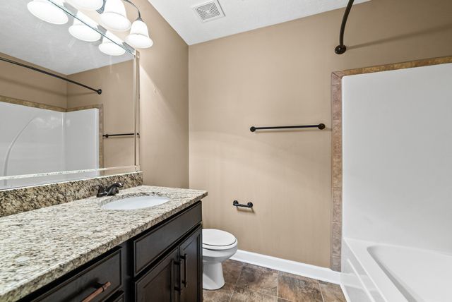 654 Fox Hound Dr, Clarksville, TN 37040