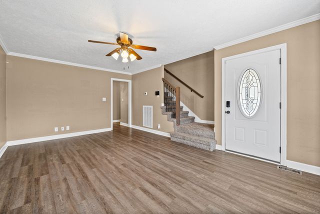 654 Fox Hound Dr, Clarksville, TN 37040